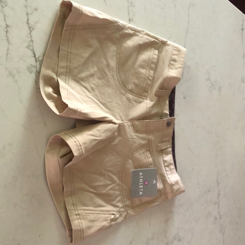 Athleta size 6 hiking golf trekki shorts. New with tags
